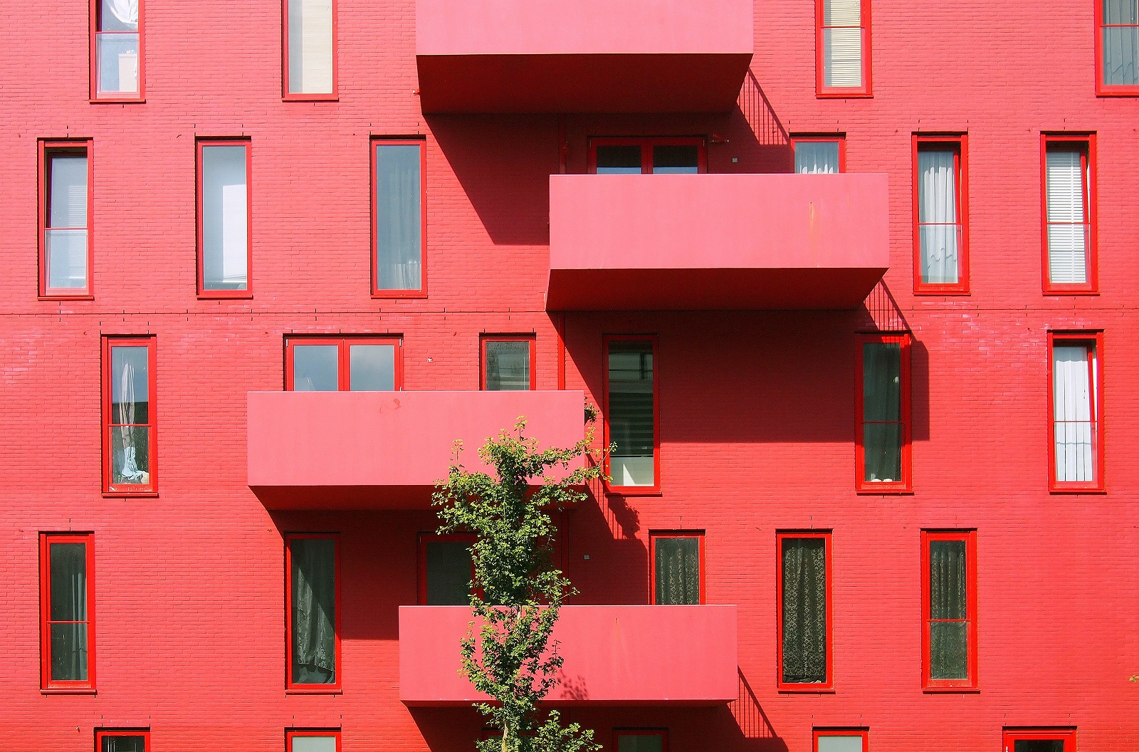 Rood gebouw